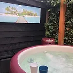 Luxe Wellness With Jacuzzi And Sauna *