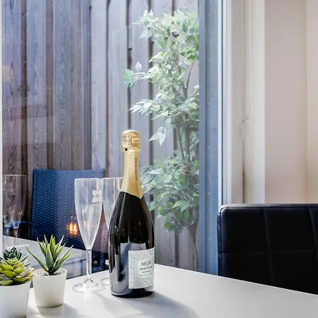 Lägenhet Luxe Wellness With Jacuzzi And Sauna