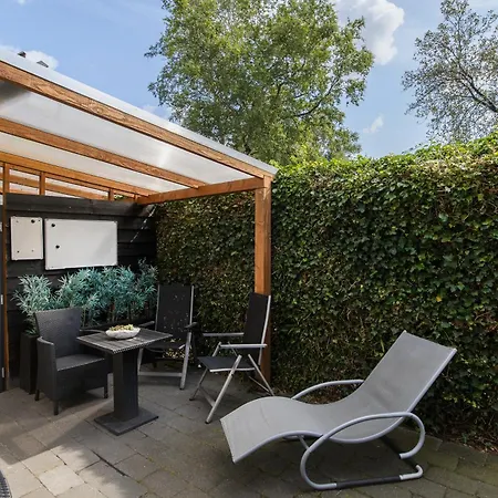 Luxe With Outside Jacuzzi&sauna Apeldoorn