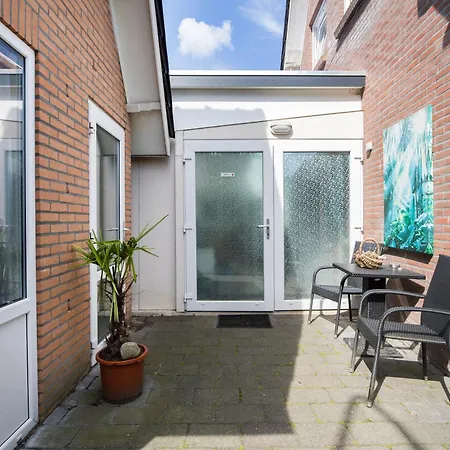 Luxe With Outside Jacuzzi&sauna Apeldoorn