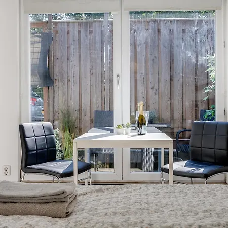 Luxe With Outside Jacuzzi&sauna Appartement