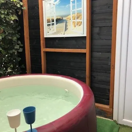 Luxe Wellness With Jacuzzi And Sauna * Apeldoorn
