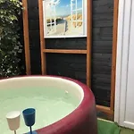 Luxe Wellness With Jacuzzi And Sauna * Apeldoorn