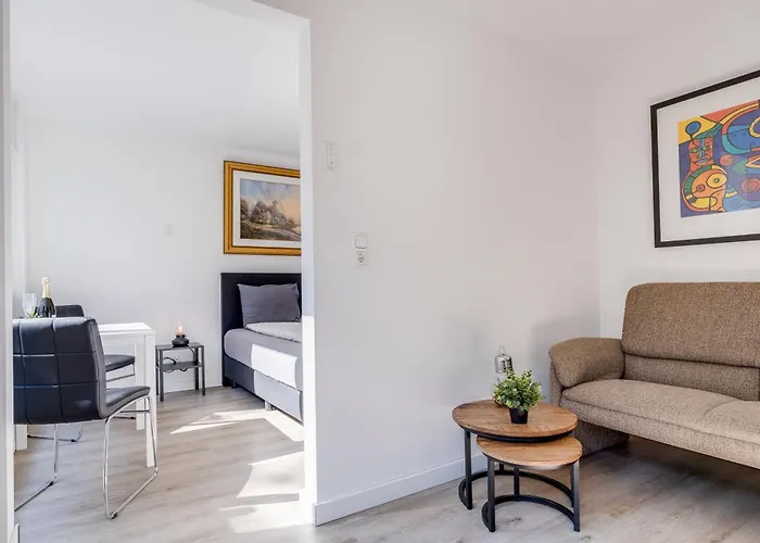 Luxe Wellness With Jacuzzi And Sauna Apartment *