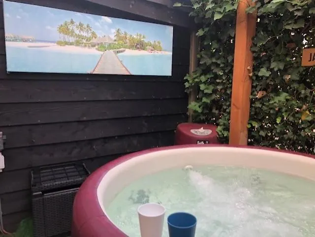 Luxe Wellness With Jacuzzi And Sauna *